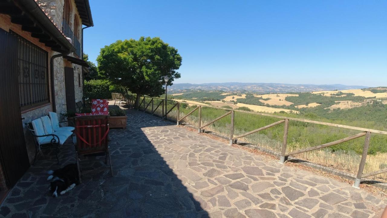 B&B Casale Roshlee Gualdo Cattaneo Exterior foto